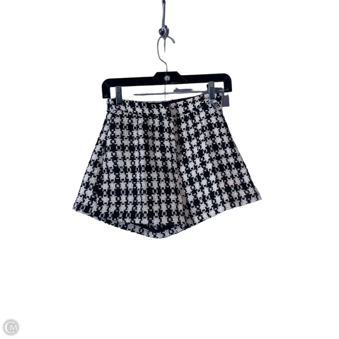 Skirt Mini & Short By Zara In Black & White, Size: M