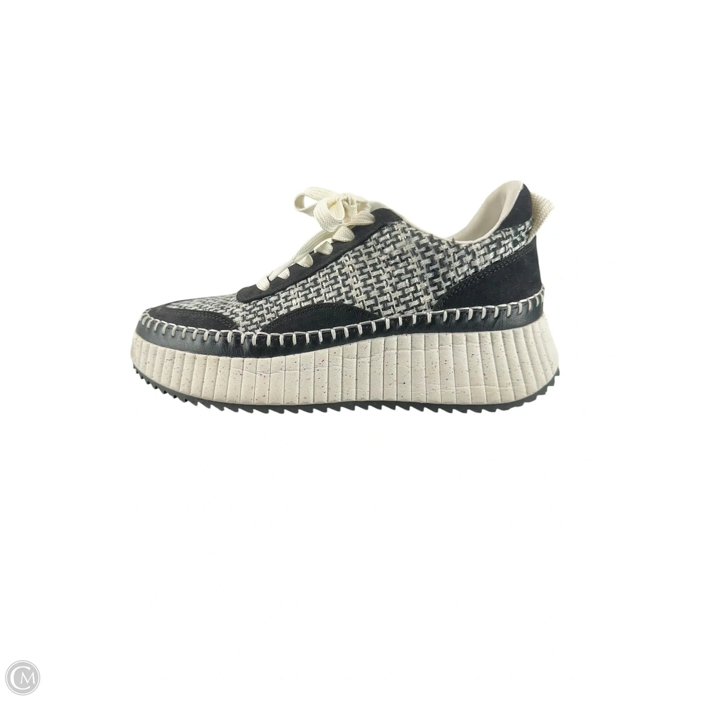 Shoes Sneakers By Universal Thread In Black & White, Size: 9.5
