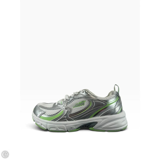 Shoes Athletic By Avia In White, Size: 9