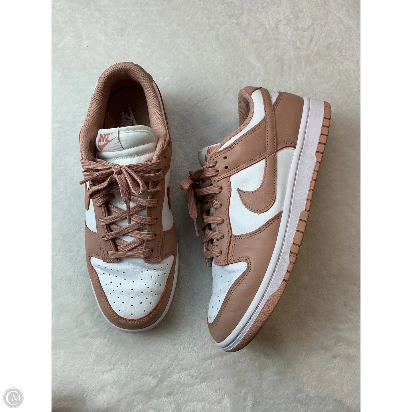 Shoes Sneakers By Nike In Pink & White, Size: 10.5