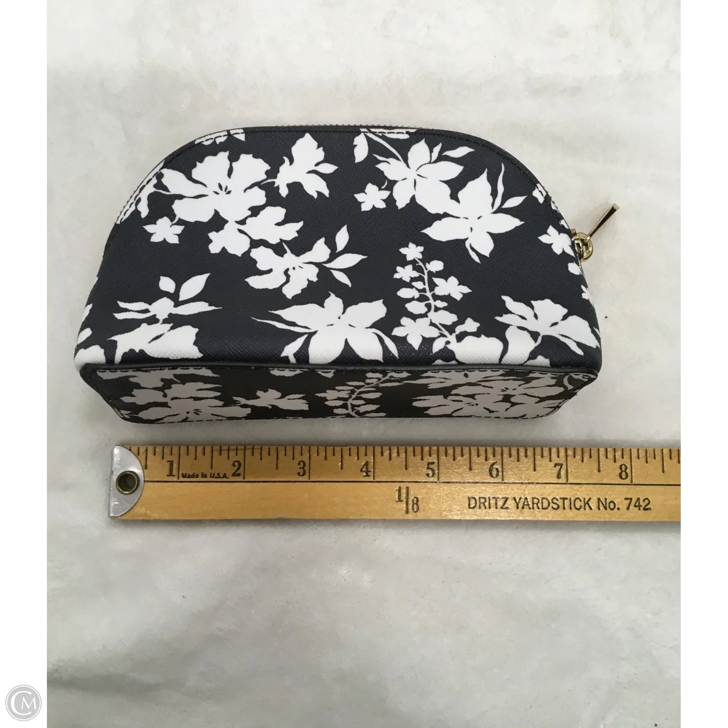 Makeup Bag Designer By Michael Kors, Size: Small