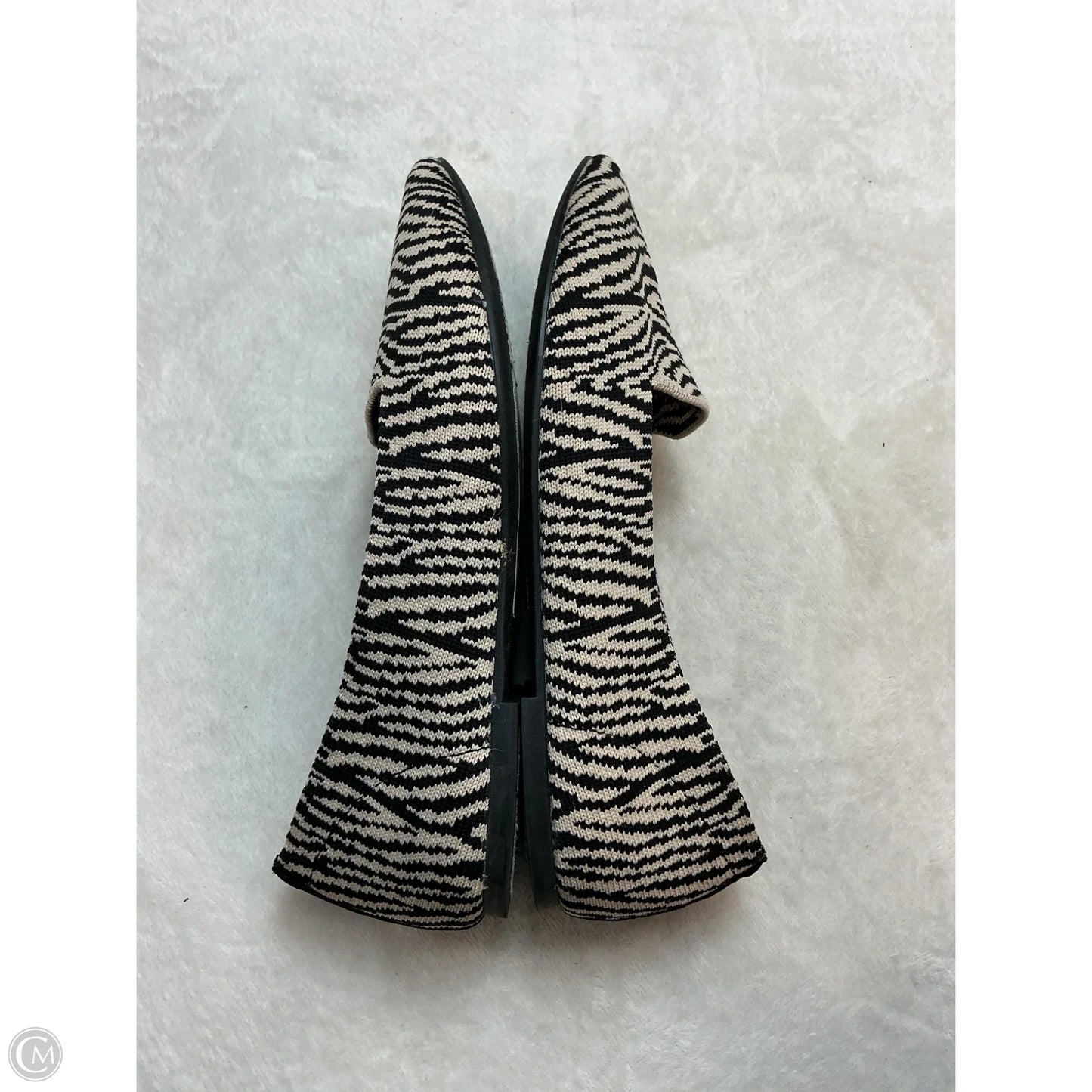 Shoes Flats By Skechers In Zebra Print, Size: 9