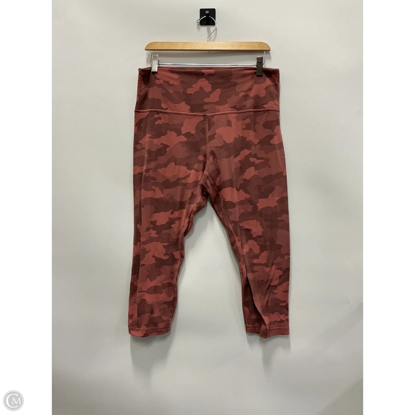 Athletic Capris By Lululemon In Camouflage Print, Size: 14