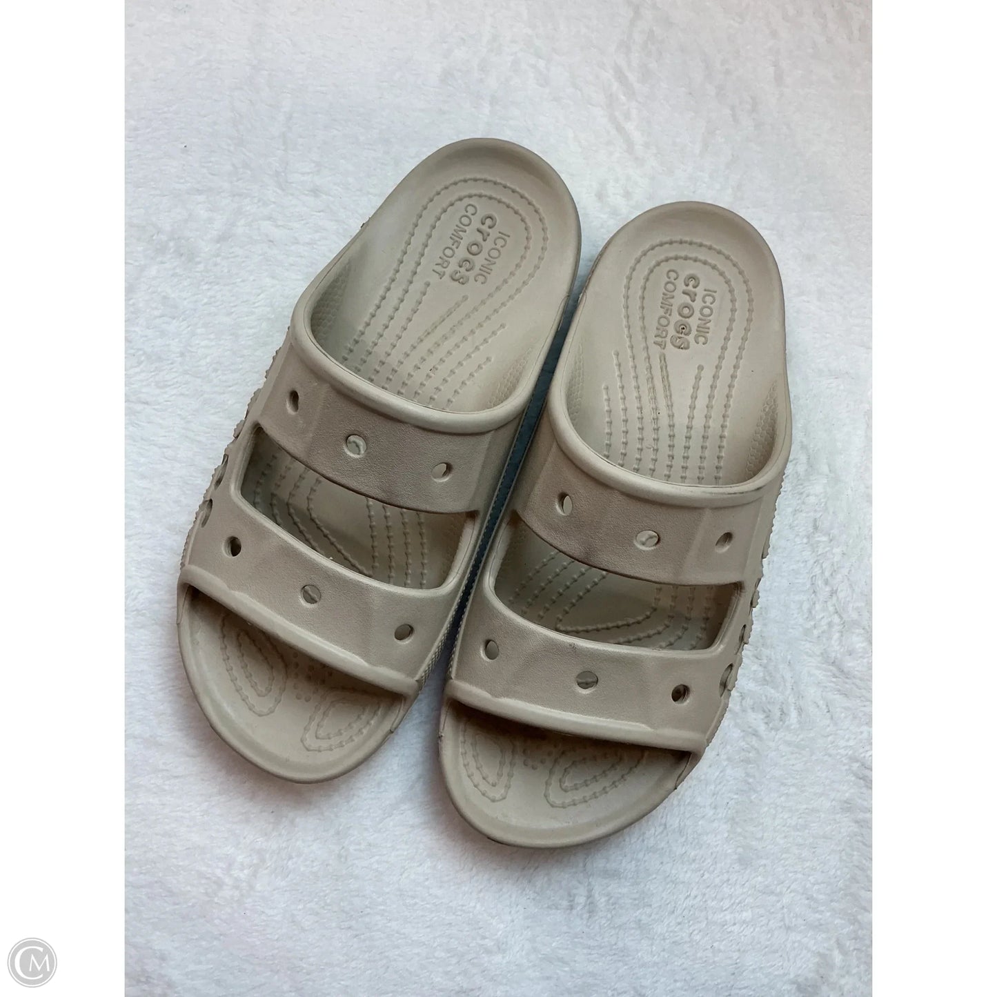 Sandals Flats By Crocs In Cream, Size: 8