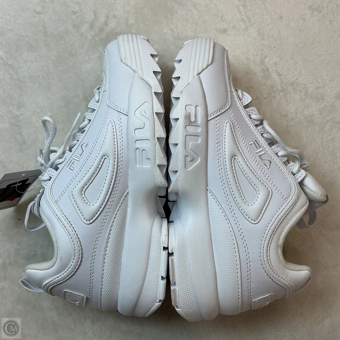 Shoes Athletic By Fila In White, Size: 9.5