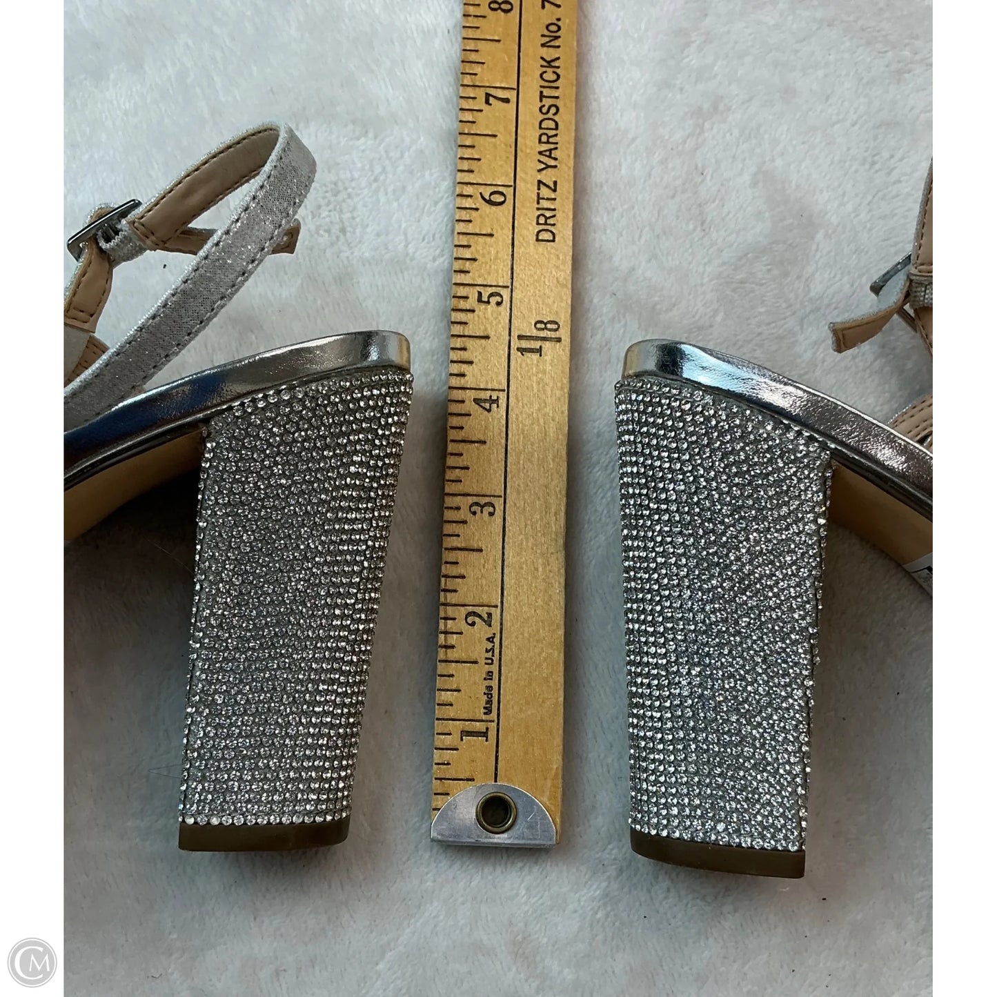 Sandals Heels Block By Clothes Mentor In Silver, Size: 9