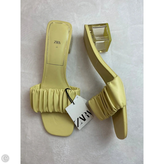 Shoes Heels Kitten By Zara In Yellow, Size: 9