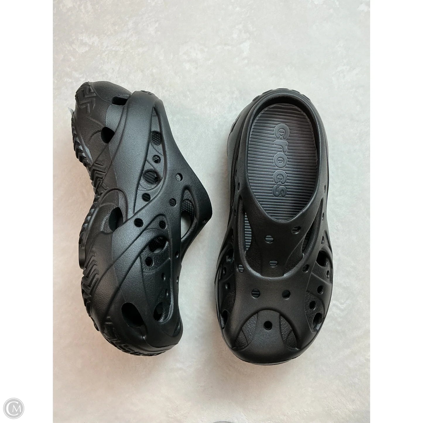 Sandals Heels Platform By Crocs In Black, Size: 8