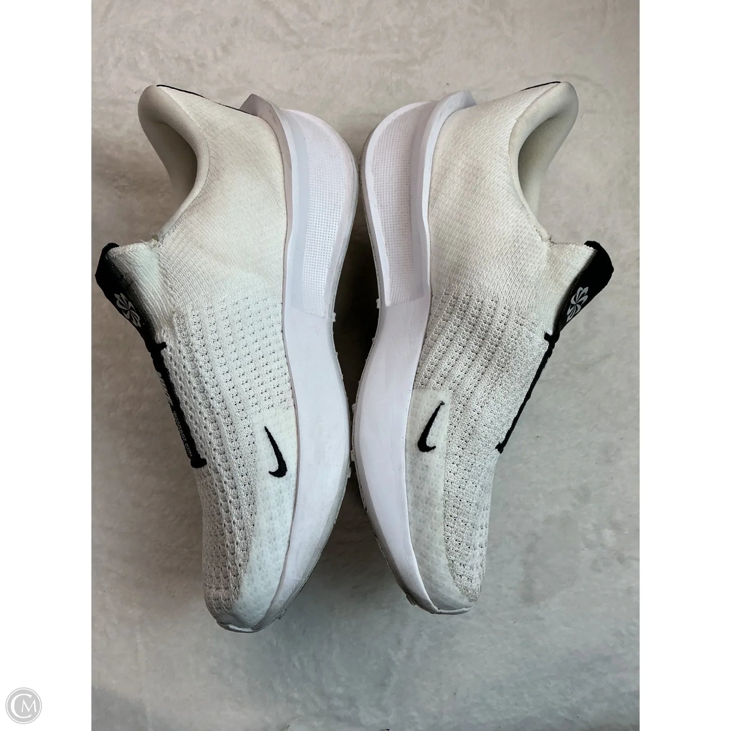 Shoes Athletic By Nike In White, Size: 10