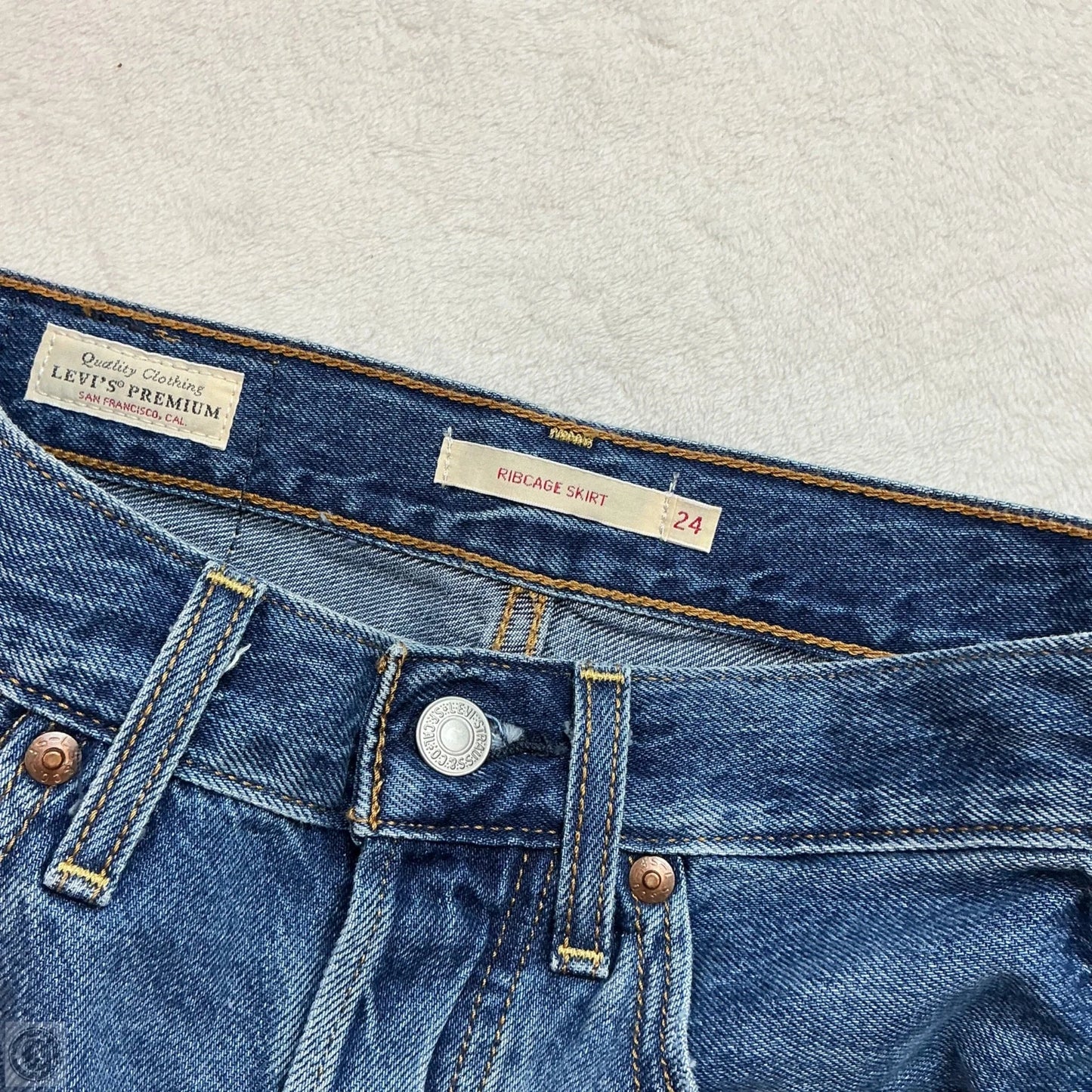 Skirt Mini & Short By Levis In Blue Denim, Size: 2
