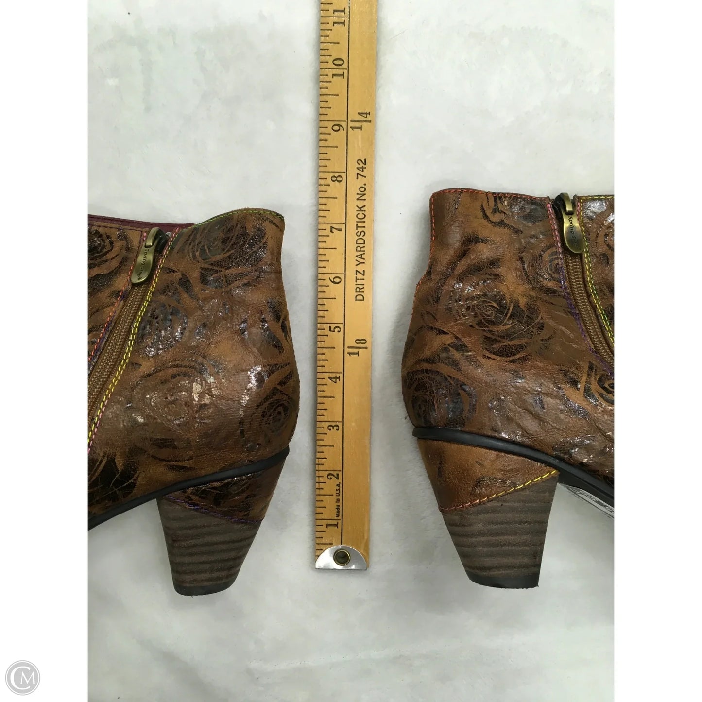 Boots Ankle Heels By Cmc In Brown, Size: 10