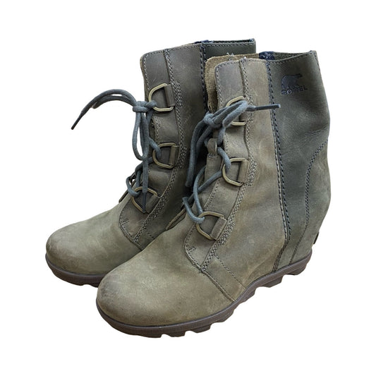 Boots Designer By Sorel In Green, Size:8