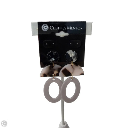 Earrings Dangle/drop By Clothes Mentor