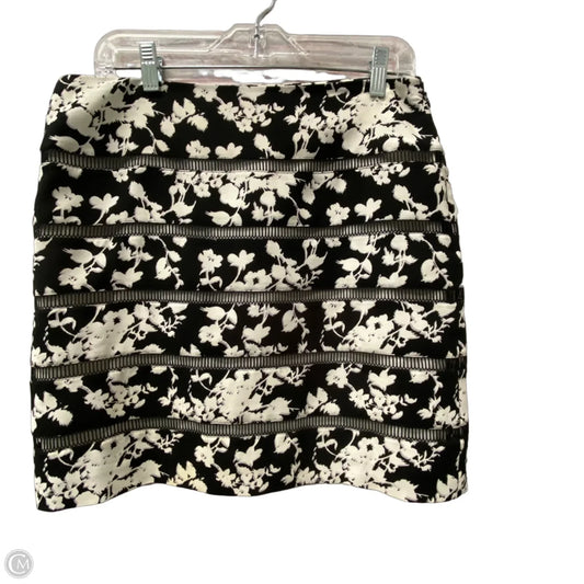 Skirt Mini & Short By White House Black Market In Black & White, Size: 8p