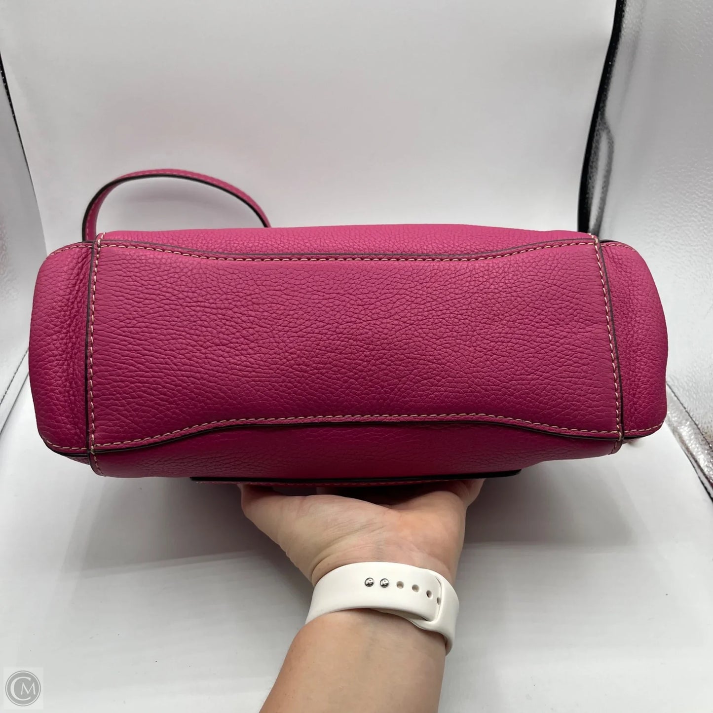 Crossbody Luxury Designer By Marc Jacobs, Size: Medium