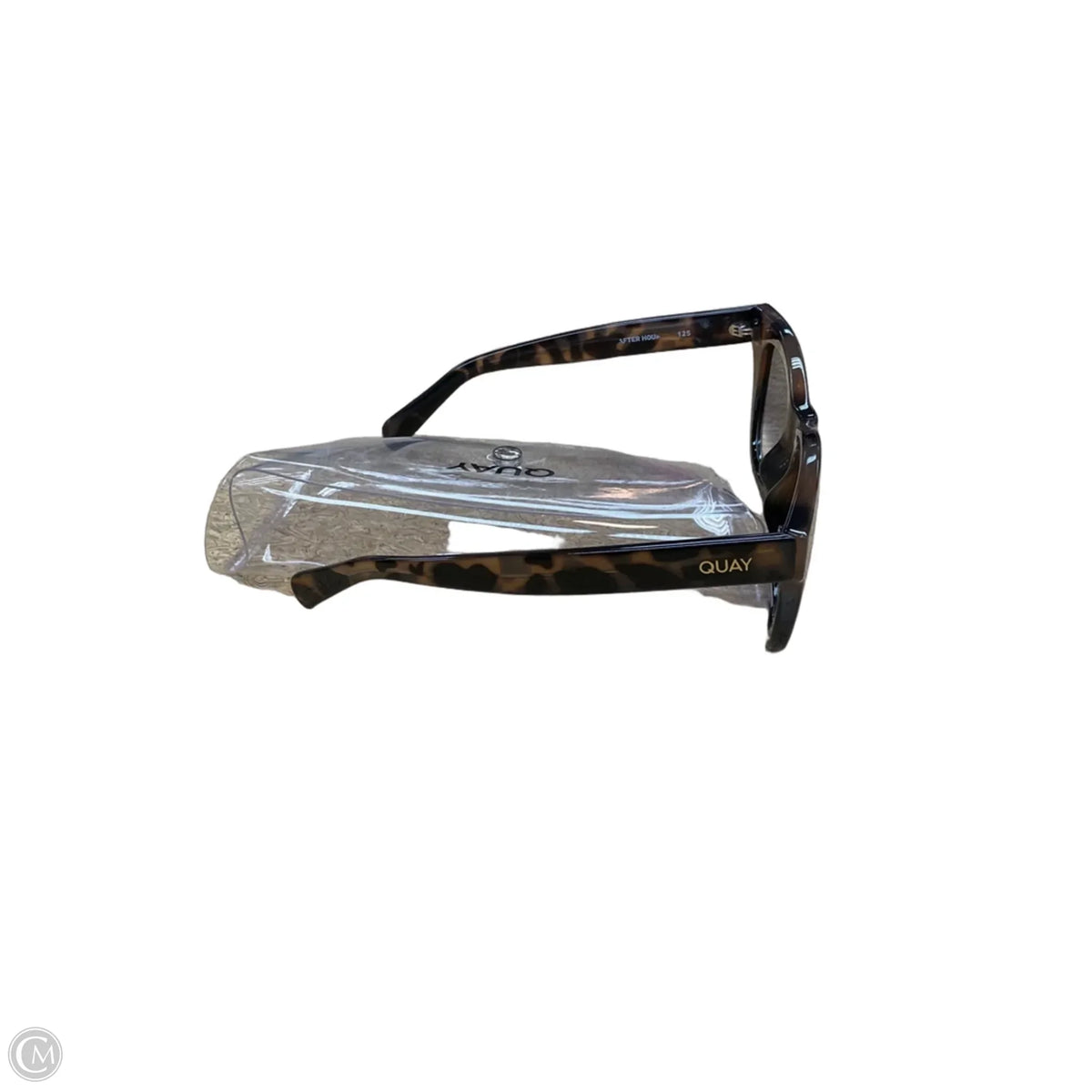 Sunglasses By Quay, Size: Large