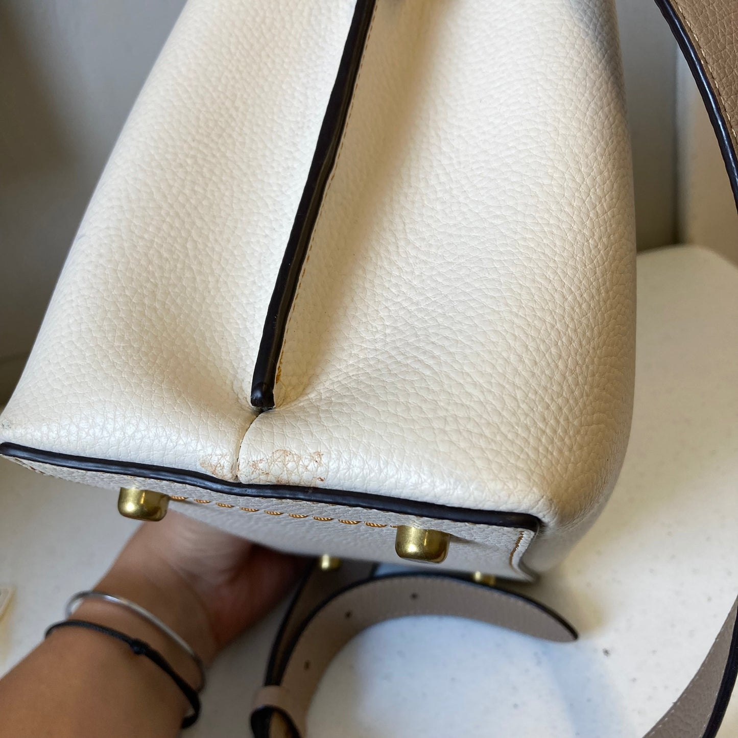 Handbag Designer By Coach In Beige, Size:Small