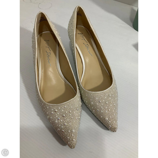 Shoes Heels Kitten By Betsey Johnson In Cream, Size: 7.5
