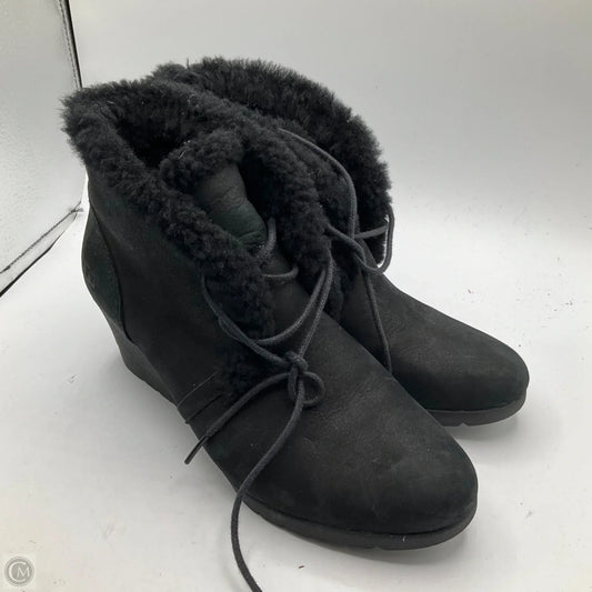 Boots Designer By Ugg In Black, Size: 8.5