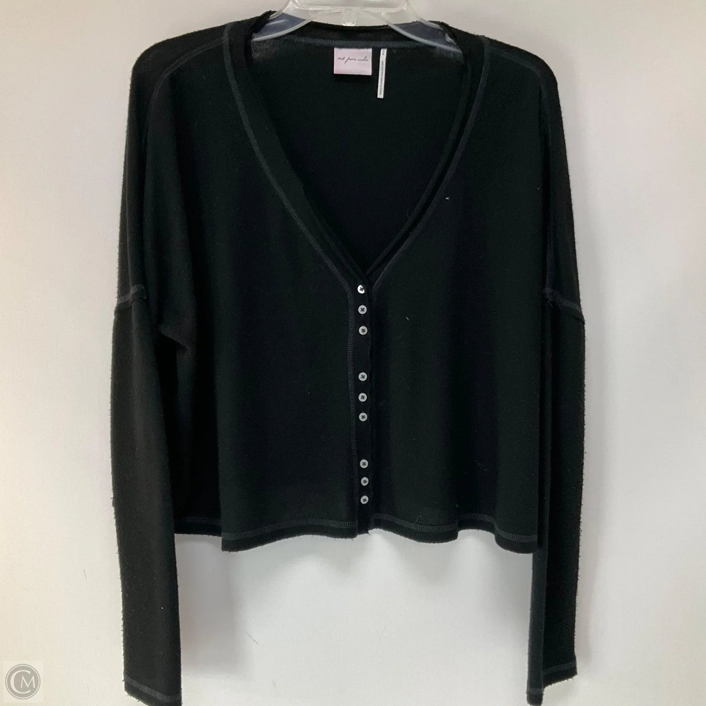 Top Long Sleeve By Urban Outfitters In Black, Size: M