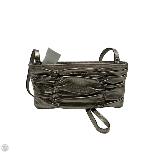 Clutch Designer By Michael Kors, Size: Small