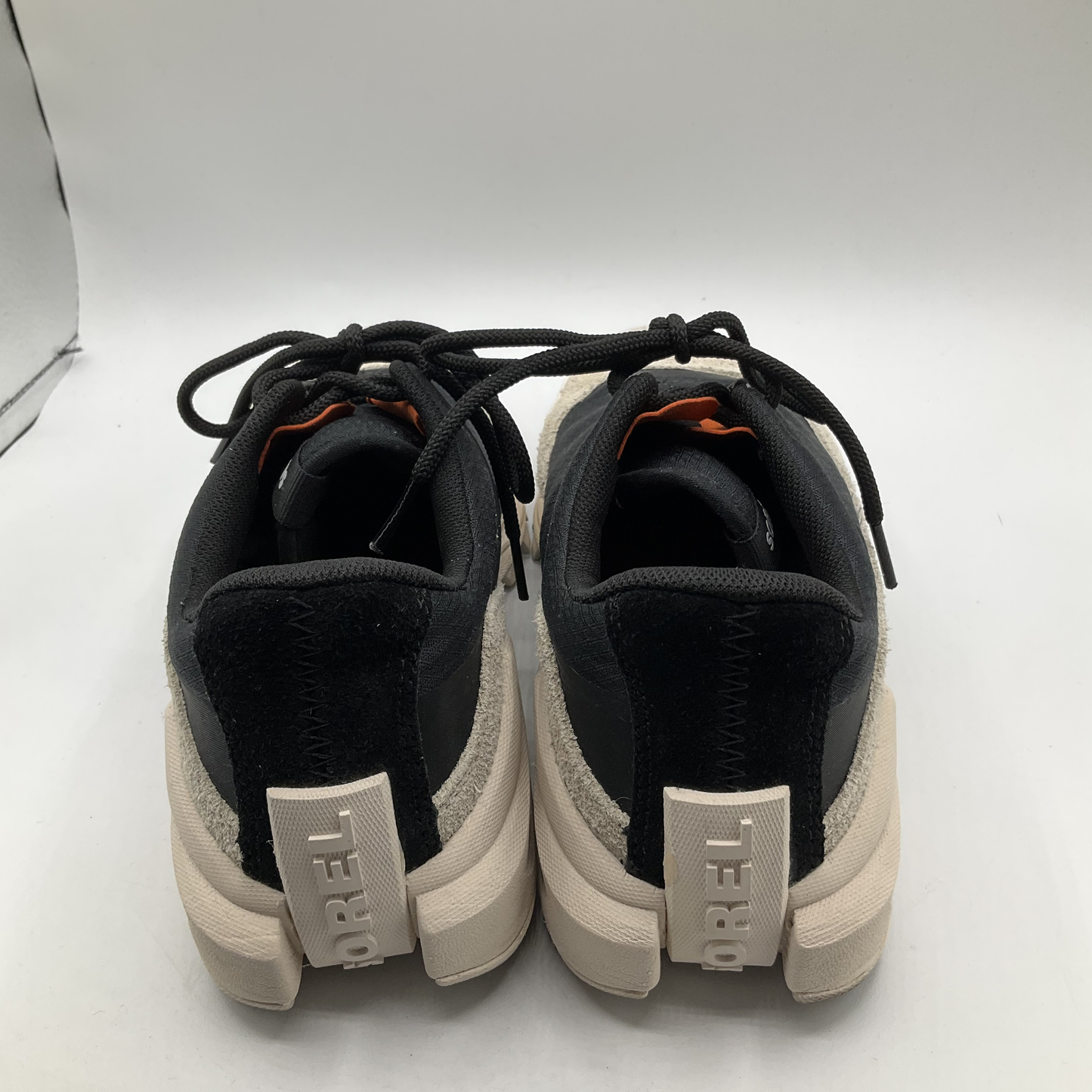 Shoes Sneakers By Sorel  Size: 10
