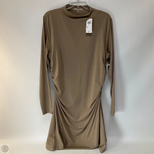 Dress Casual Short By Abercrombie And Fitch In Beige, Size: Xl