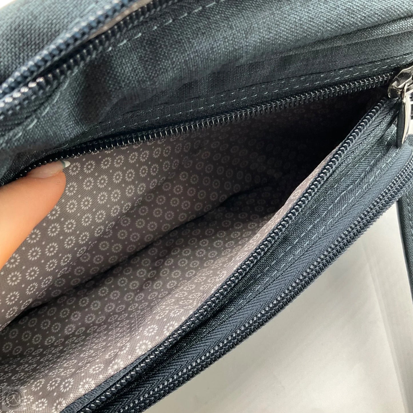 Handbag By Lug, Size: Small