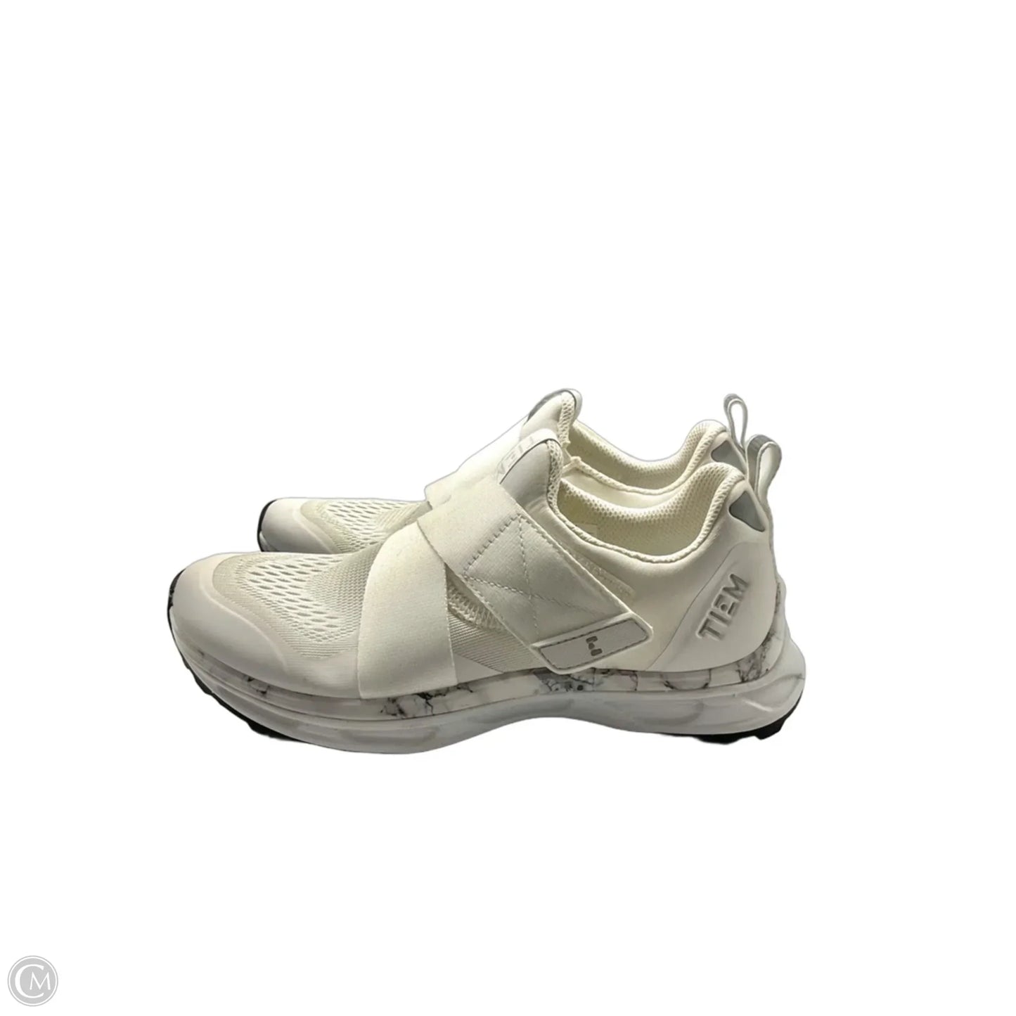Shoes Athletic By Cma In White, Size: 6