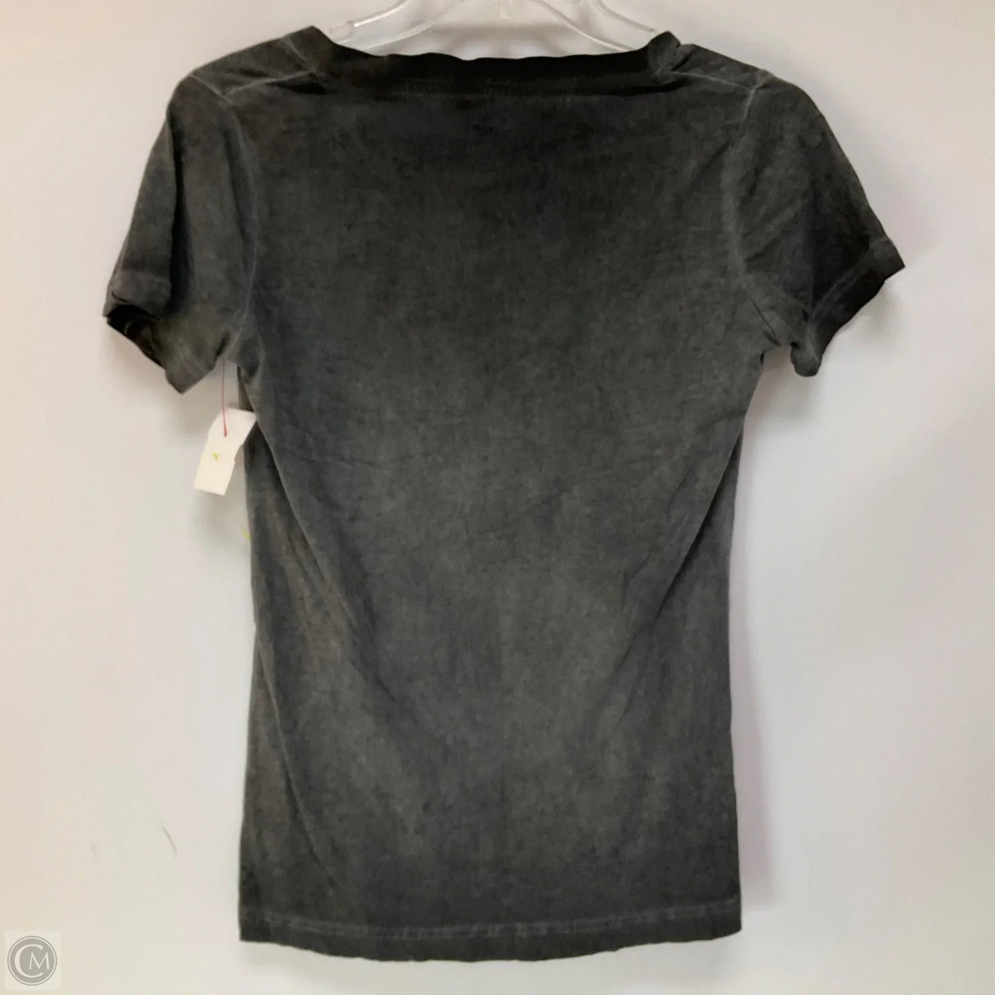 Top Short Sleeve By Clothes Mentor In Grey & Red, Size: M
