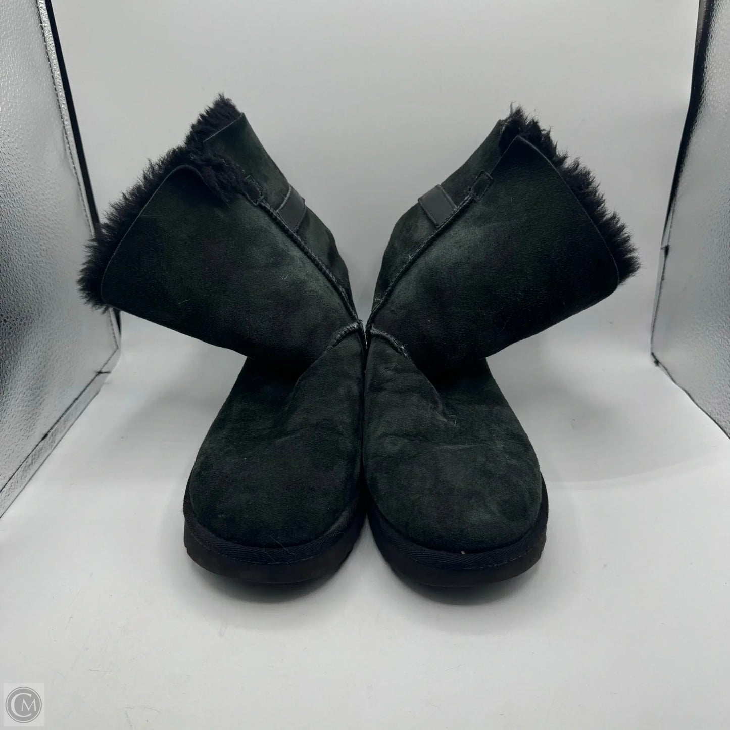 Boots Designer By Ugg In Black, Size: 9