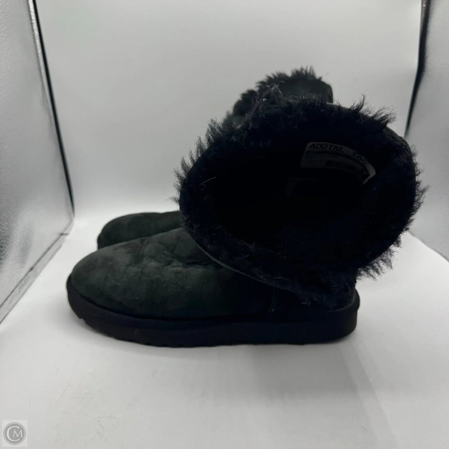 Boots Designer By Ugg In Black, Size: 9
