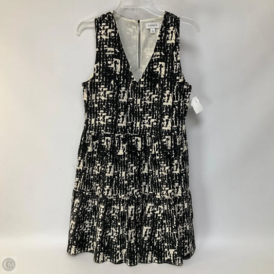 Dress Casual Short By Evereve In Black & White, Size: S