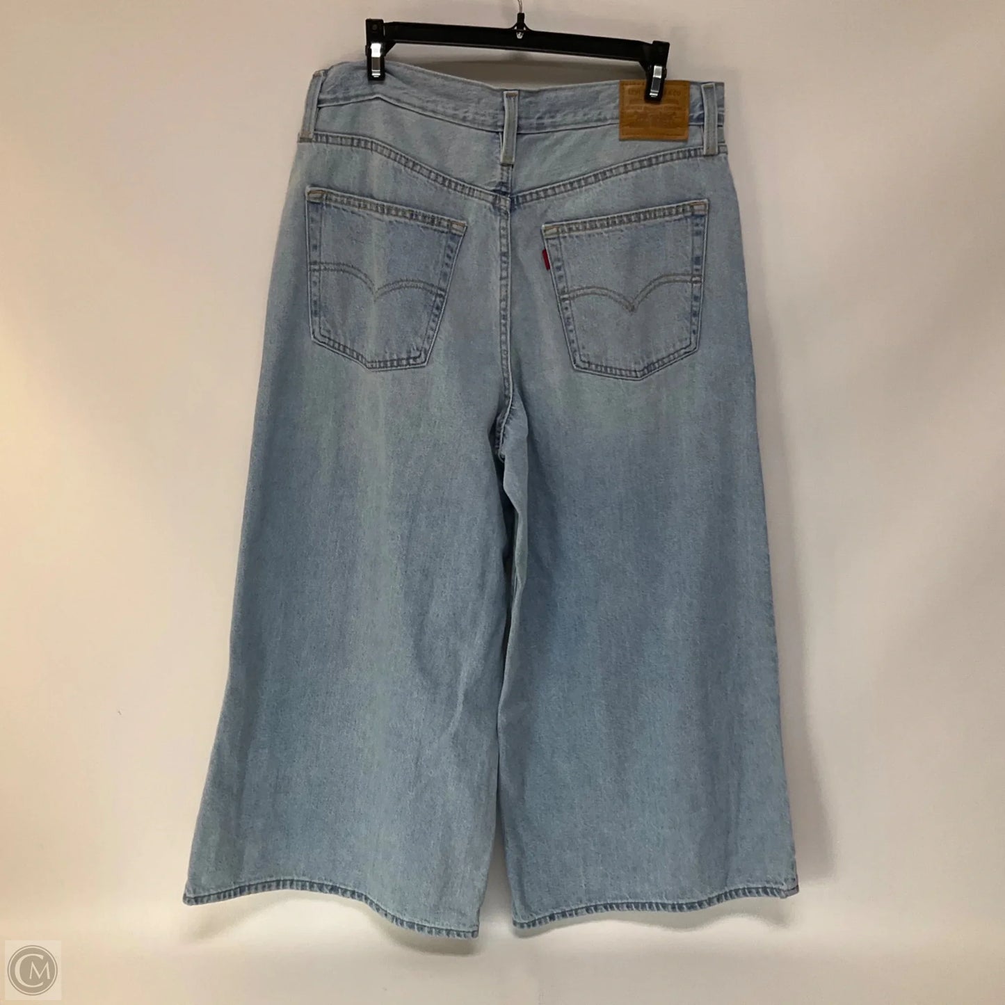 Jeans Cropped By Levis In Blue Denim, Size: 8