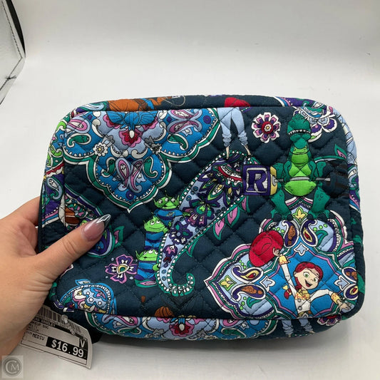 Makeup Bag By Vera Bradley, Size: Medium