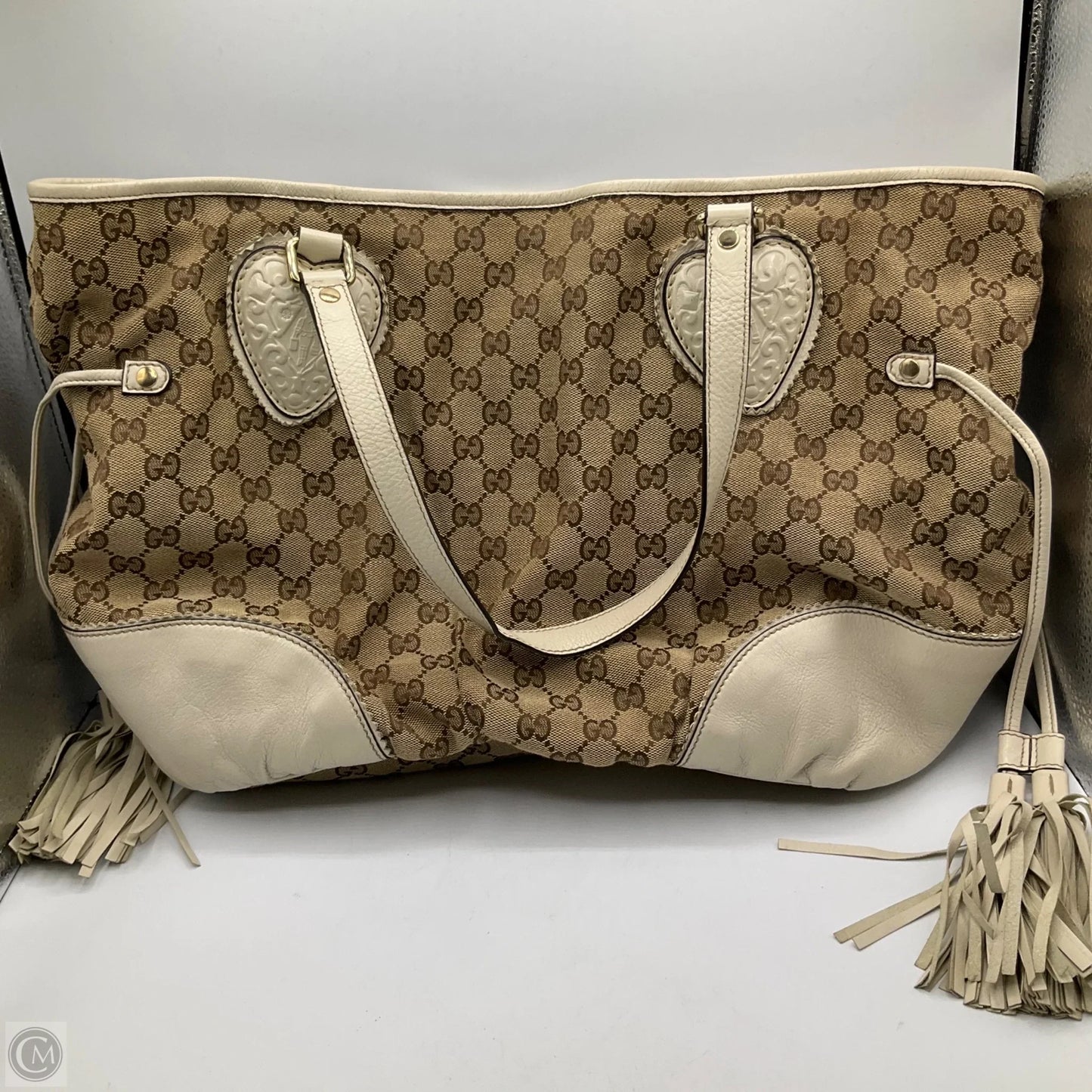 Handbag Luxury Designer By Gucci, Size: Medium