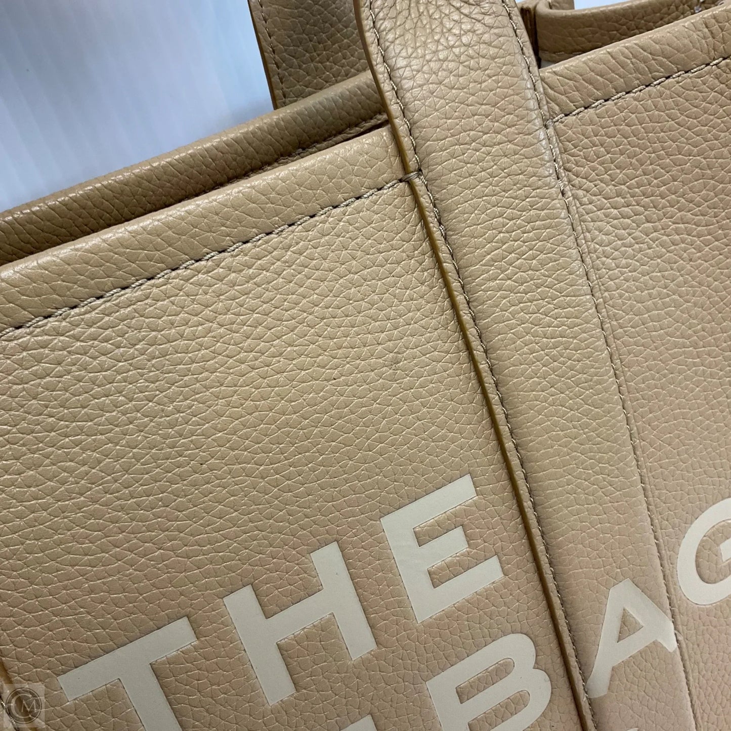 Handbag Luxury Designer By Marc Jacobs, Size: Medium