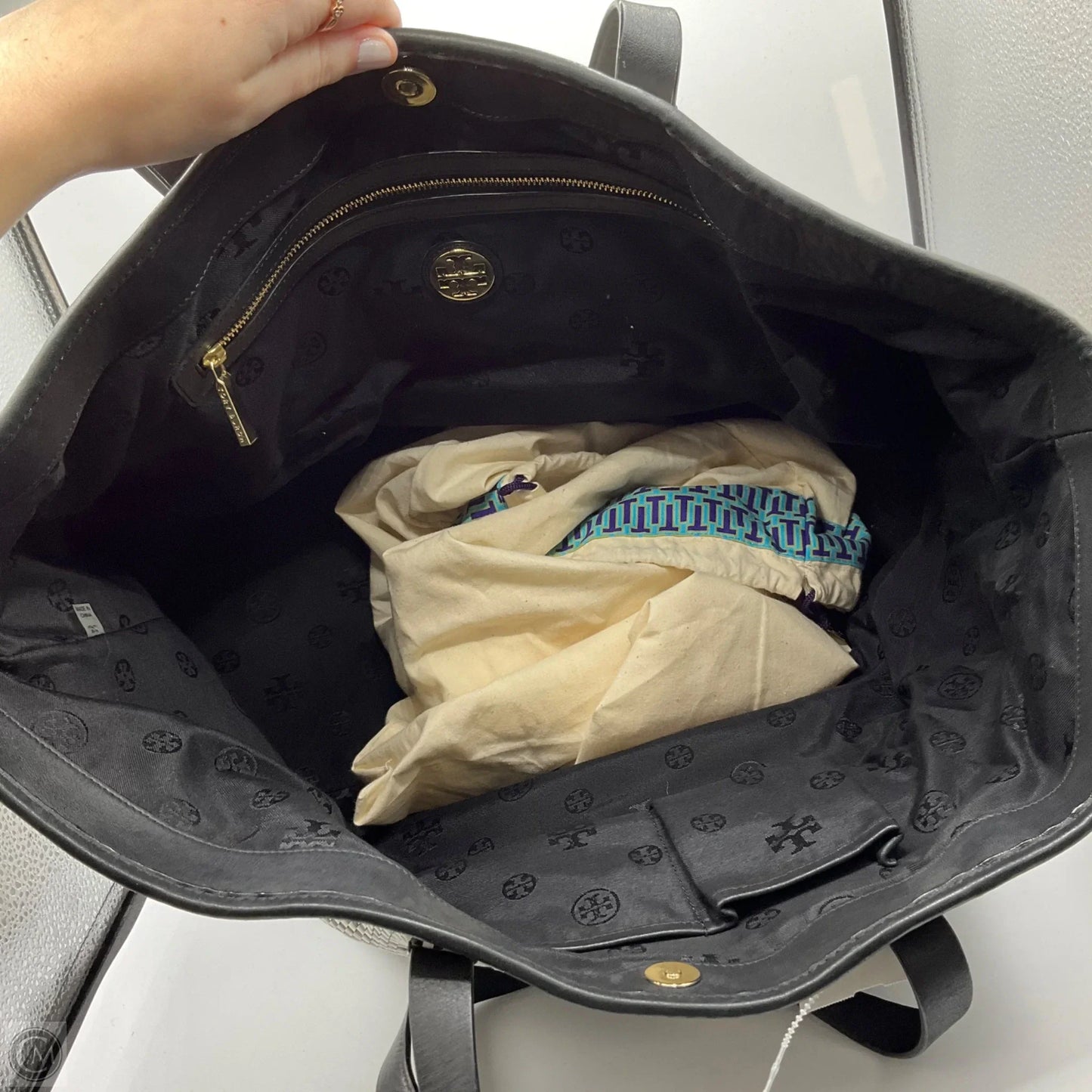 Handbag Designer By Tory Burch, Size: Large