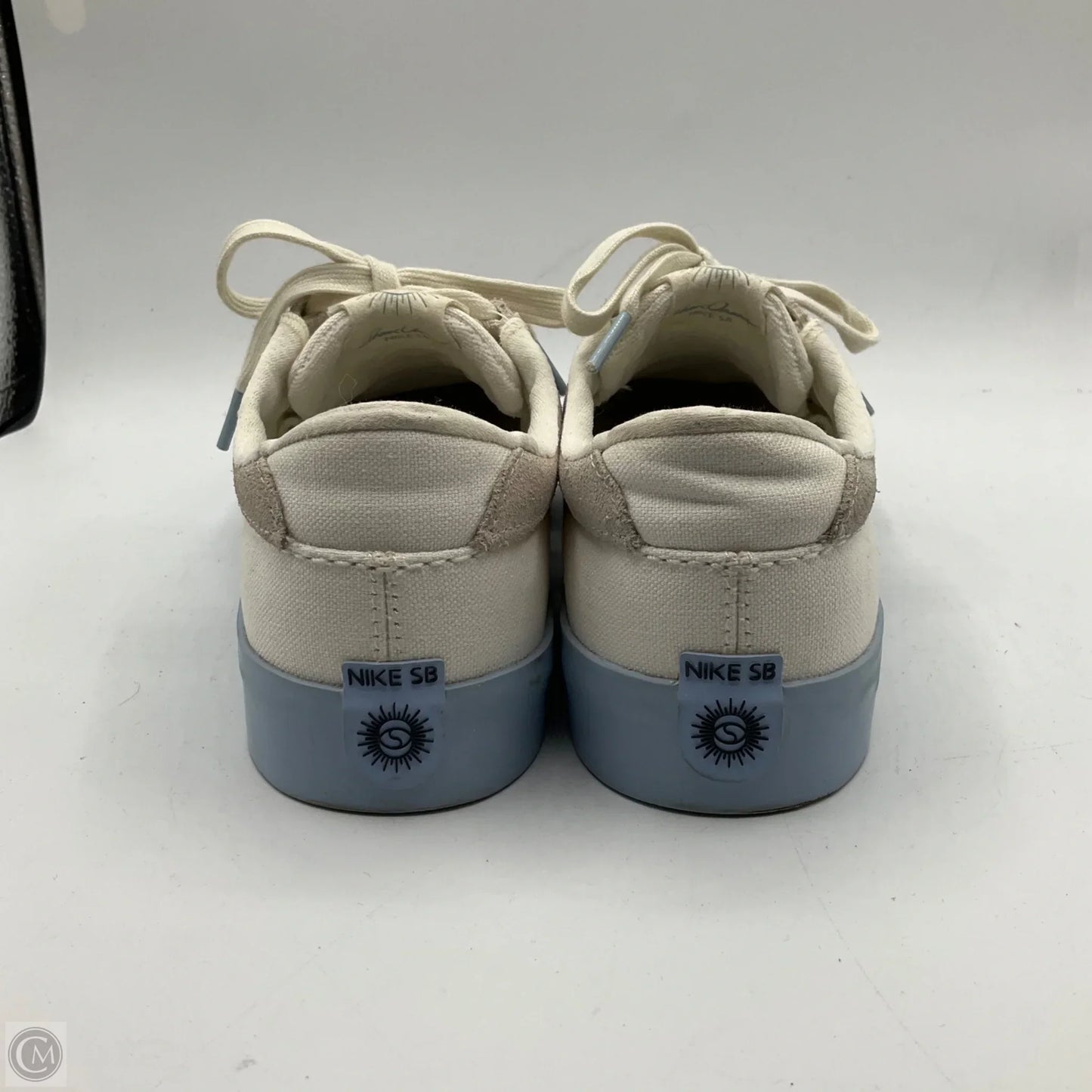 Shoes Sneakers By Nike In Blue & Tan, Size: 7