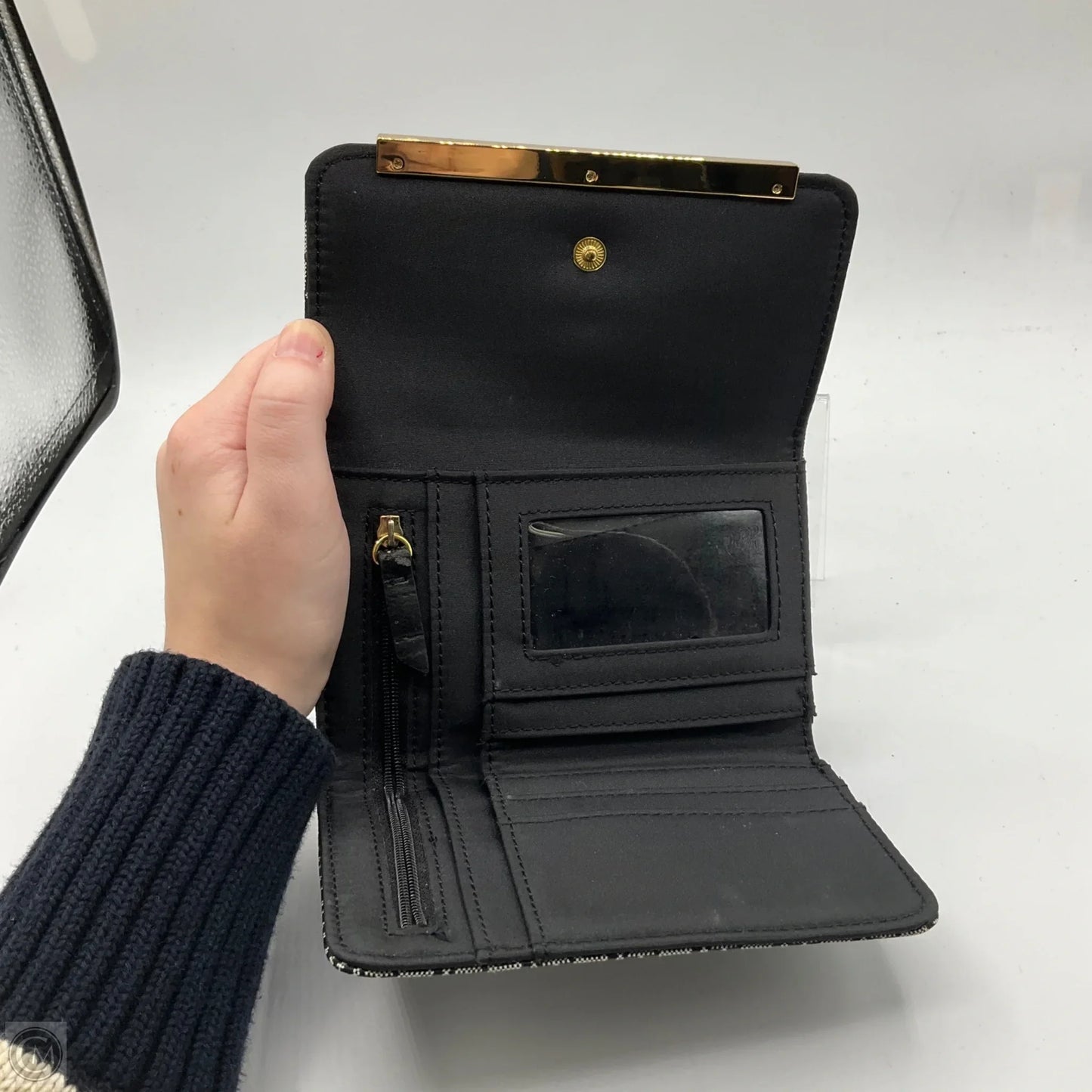 Wallet By Tommy Hilfiger, Size: Medium