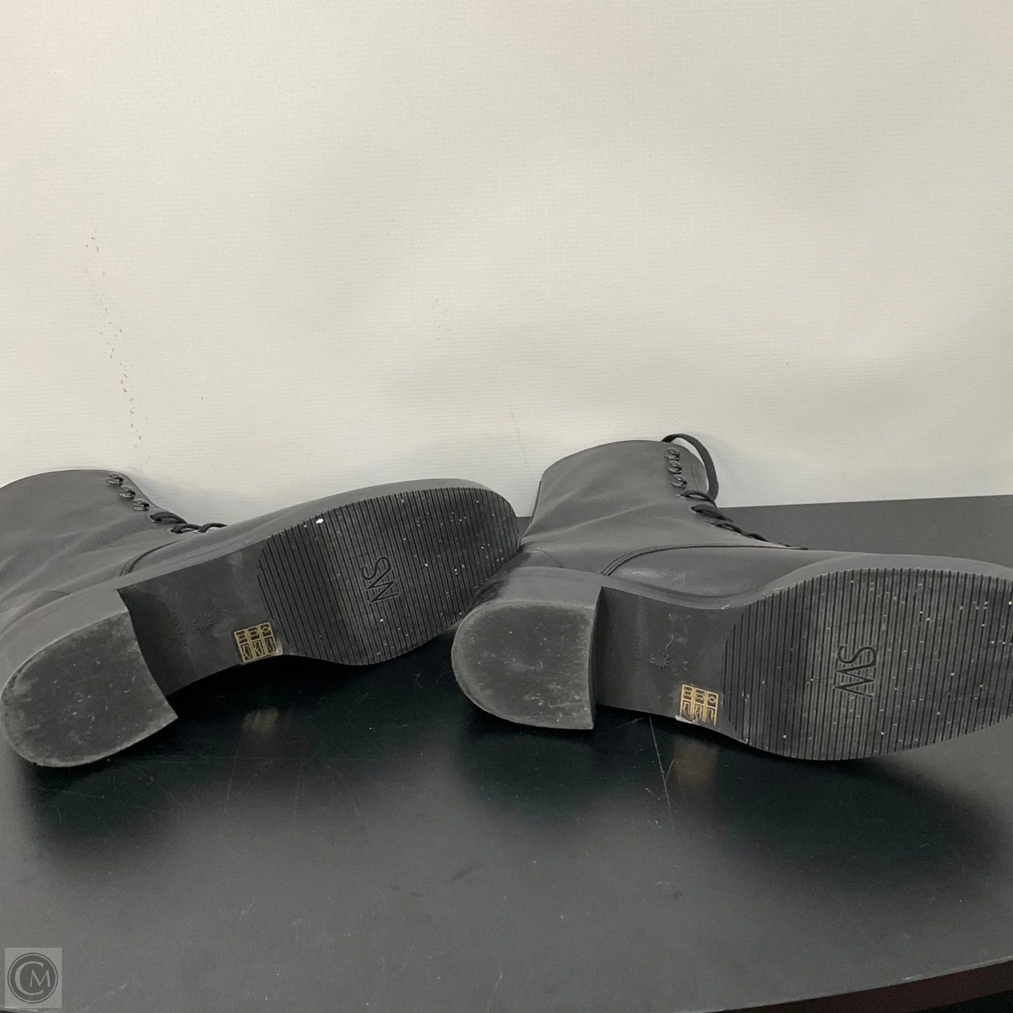 Boots Designer By Stuart Weitzman In Black, Size: 7.5