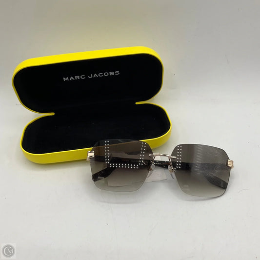 Sunglasses Luxury Designer By Marc Jacobs, Size: Medium