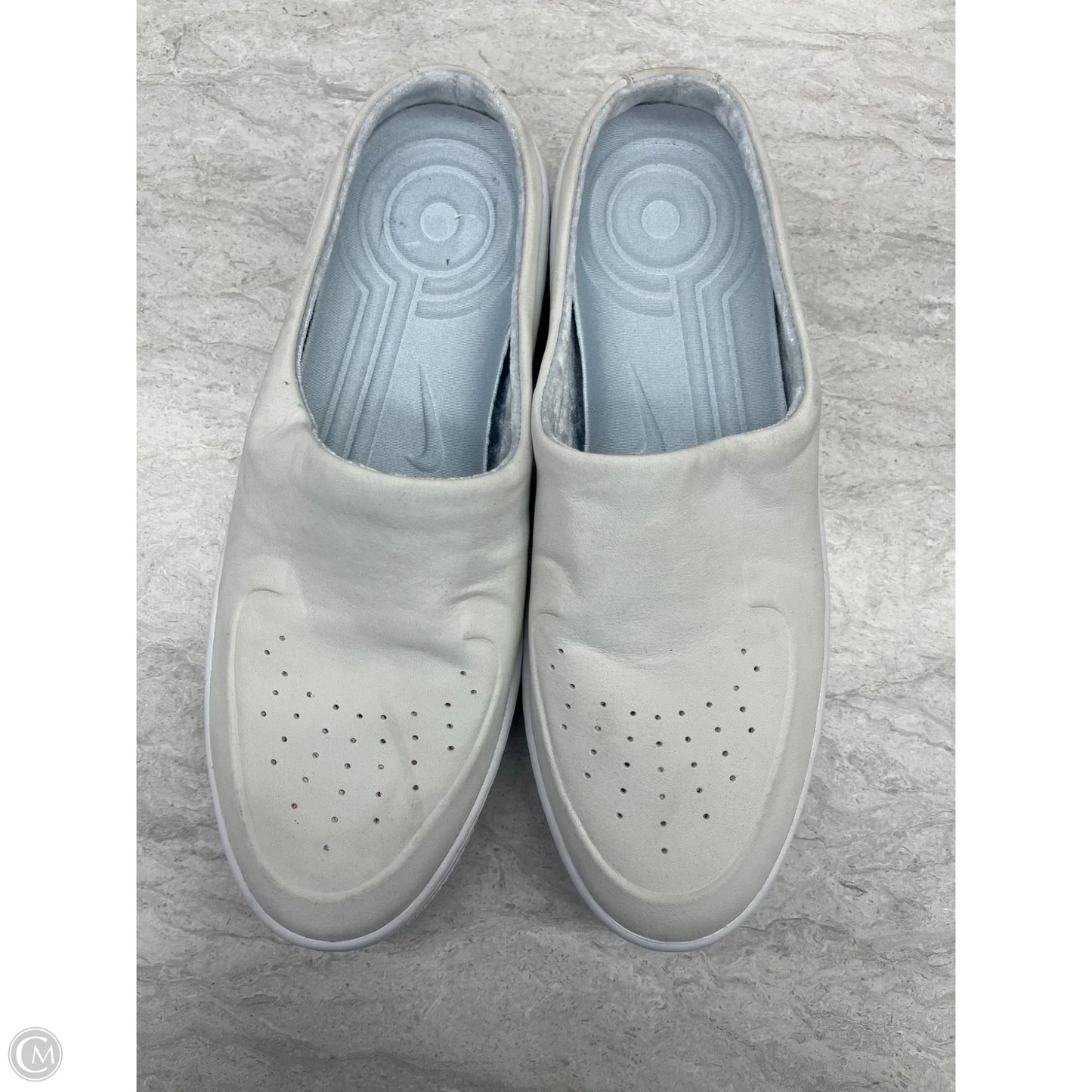 Shoes Athletic By Nike In White, Size: 9.5