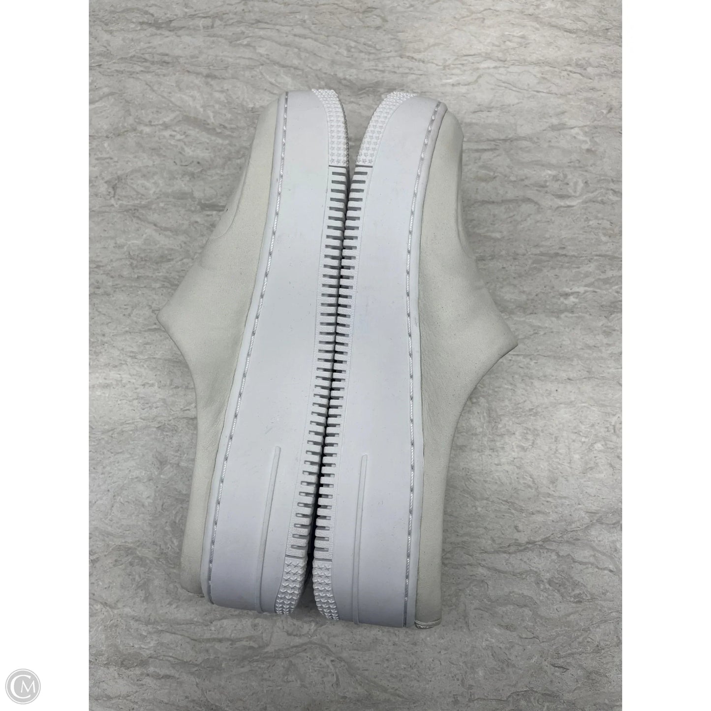 Shoes Athletic By Nike In White, Size: 9.5