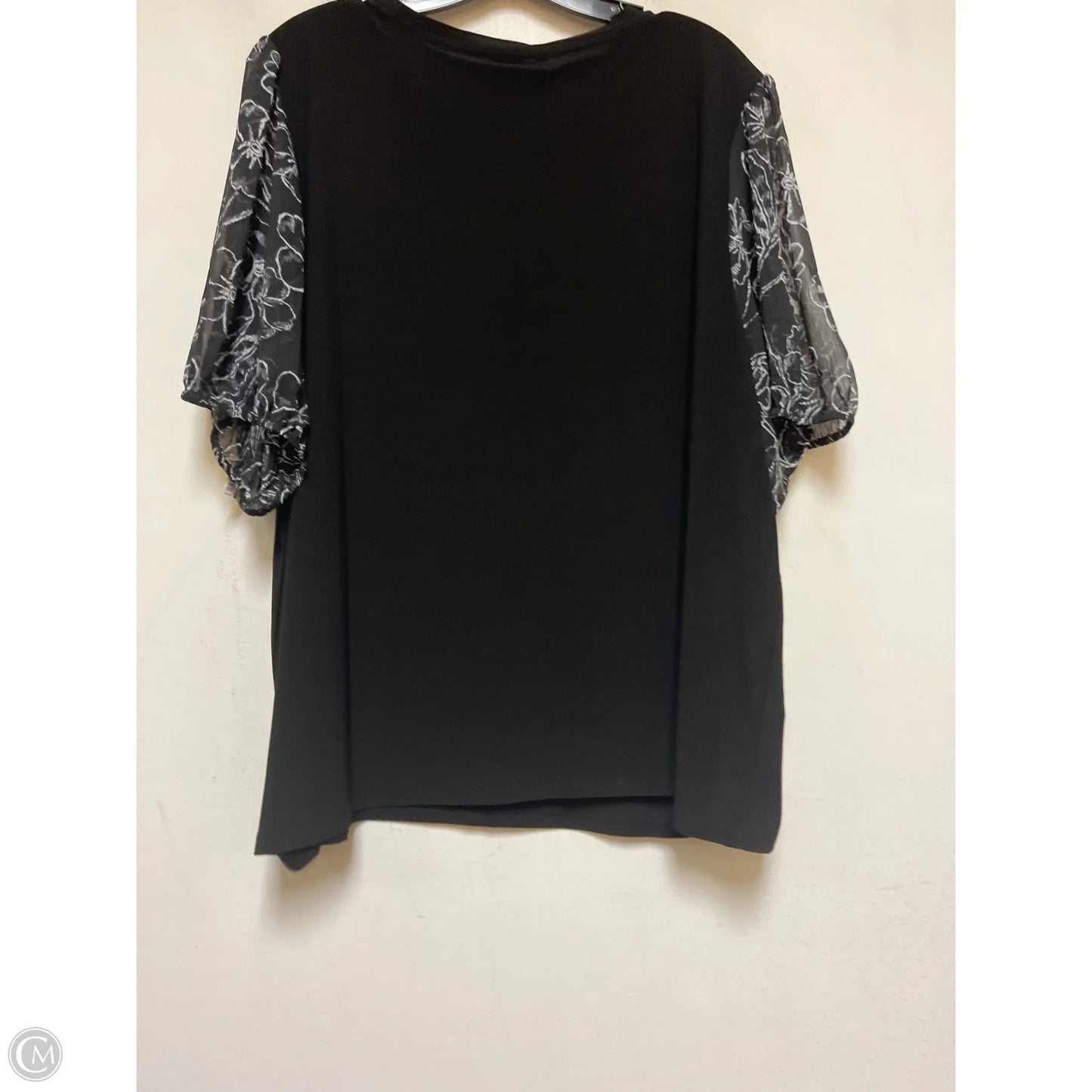 Top Short Sleeve By Tahari In Black, Size: 3x
