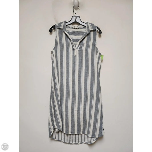 Dress Casual Short By Beachlunchlounge In Striped Pattern, Size: M