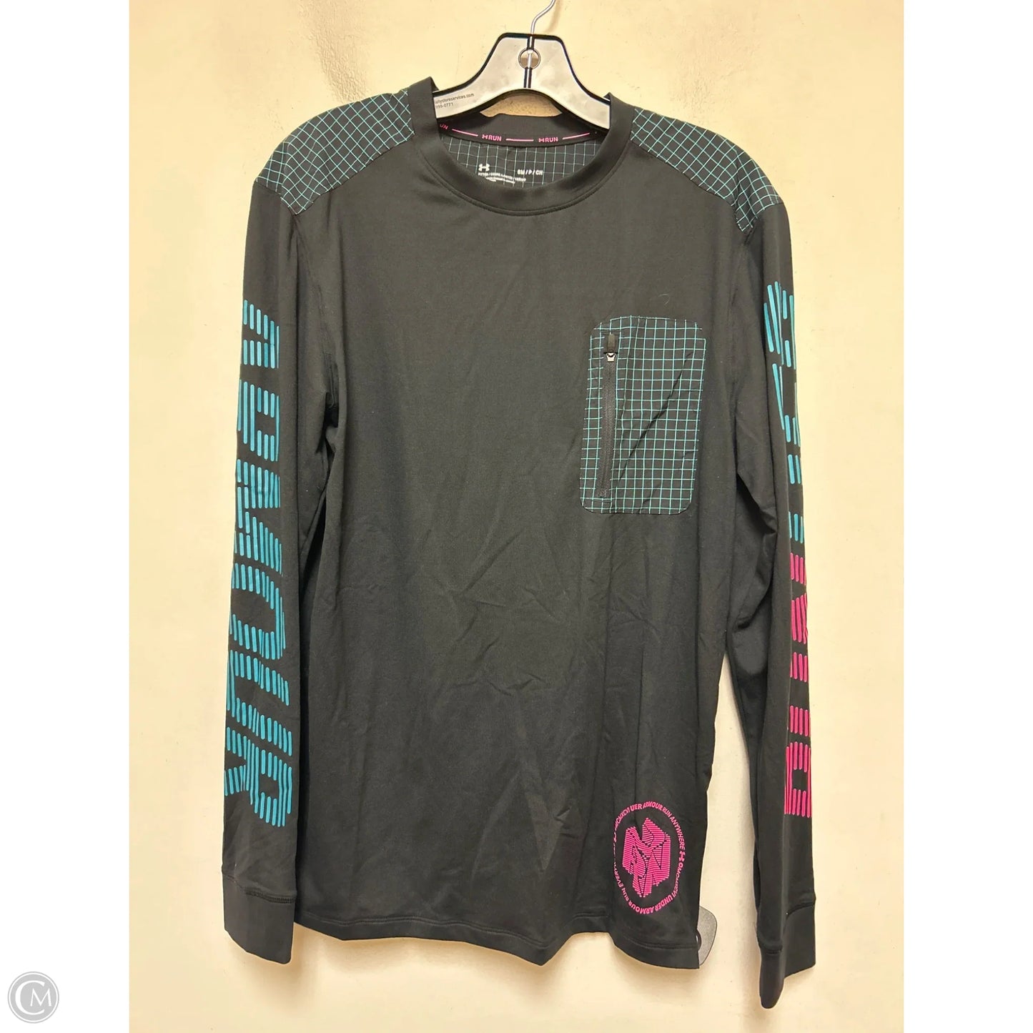 Athletic Top Long Sleeve Crewneck By Under Armour In Black & Blue, Size: S