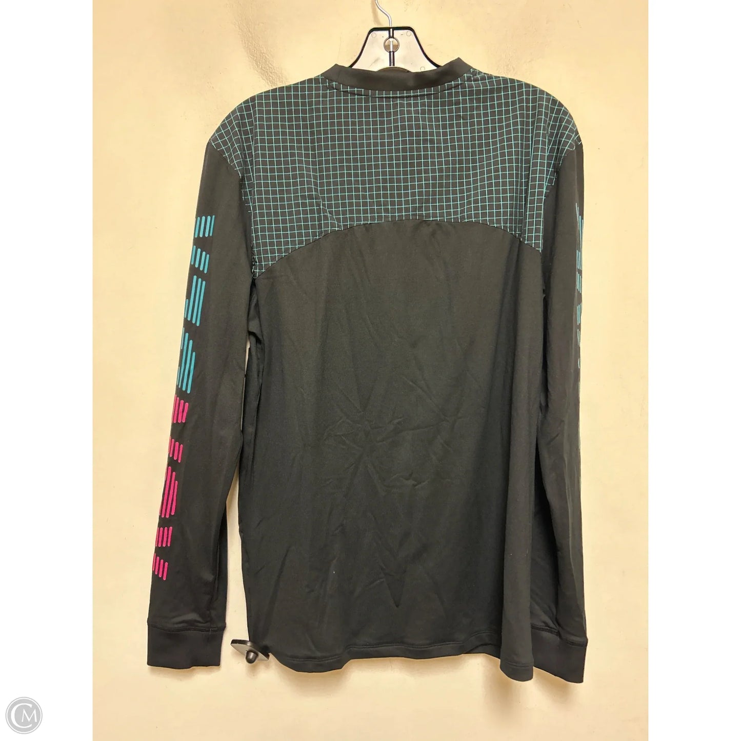 Athletic Top Long Sleeve Crewneck By Under Armour In Black & Blue, Size: S