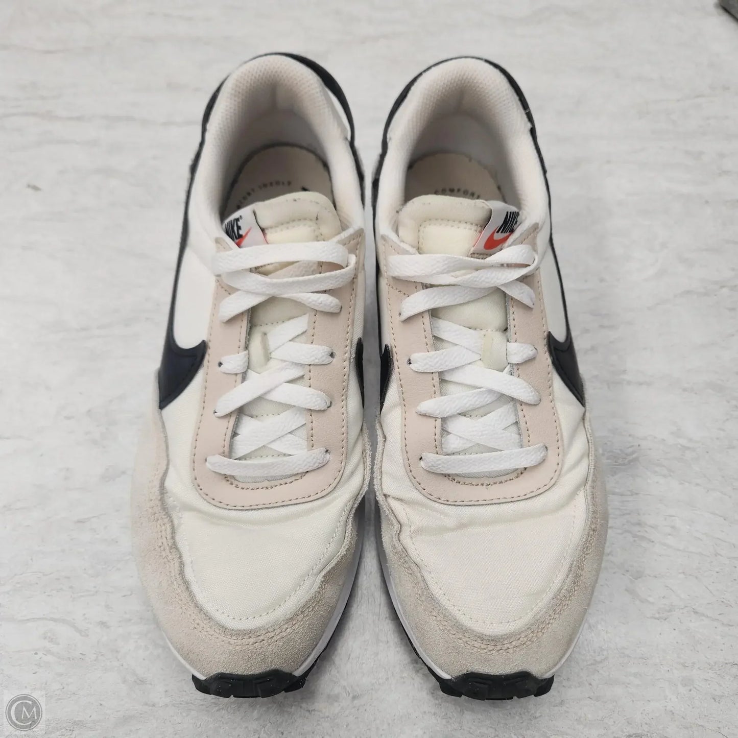 Shoes Athletic By Nike In Tan, Size: 9