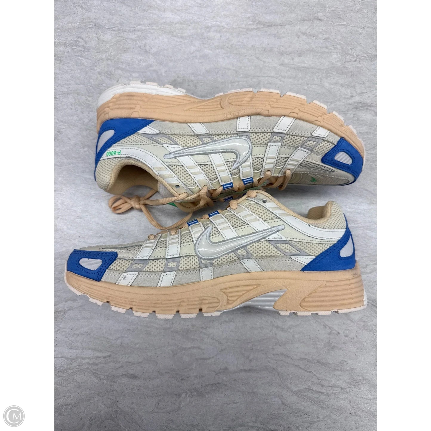 Shoes Athletic By Nike In Blue & Cream, Size: 9.5
